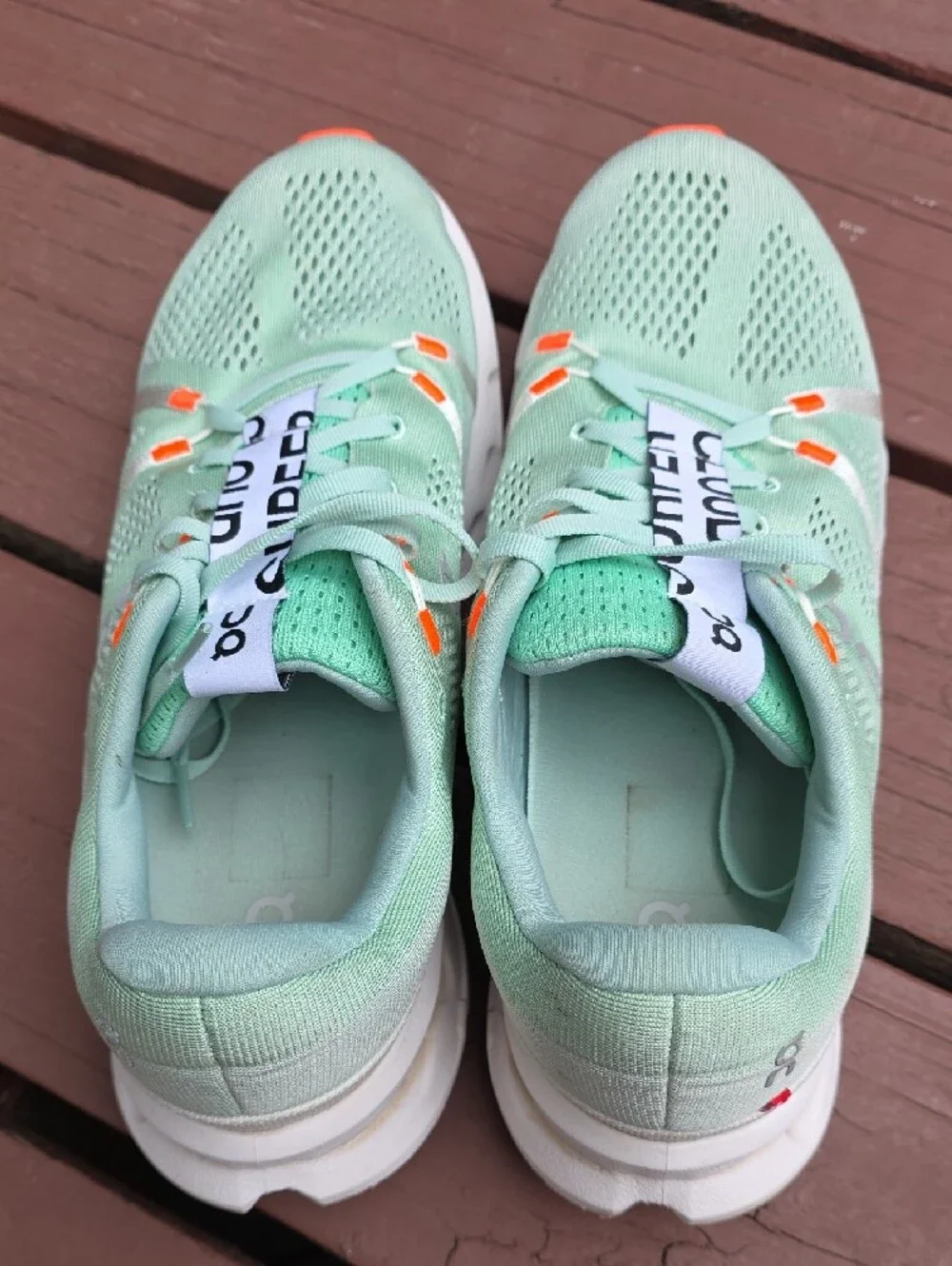 On Running Mint Green Lace-Up Athletic Sneakers with White Tag